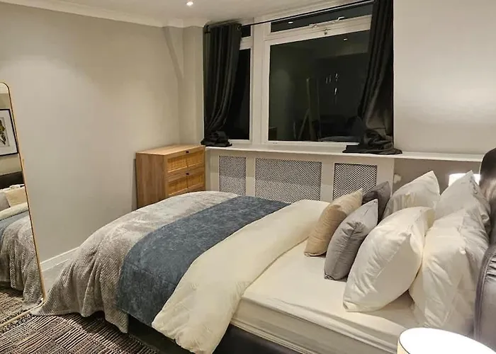 Estatesmen Park Lane Mayfair Apartment